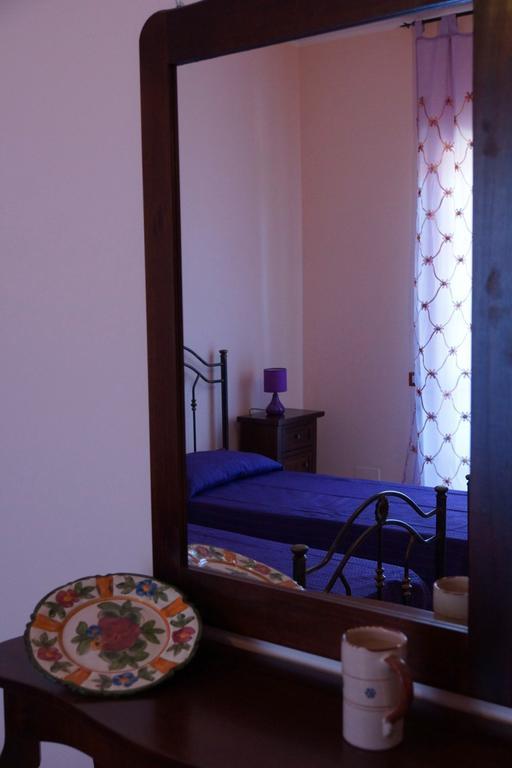 La Casa Di Miro Bed & Breakfast Catanzaro Oda fotoğraf